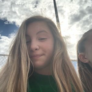 Meet your Posher, Mariella